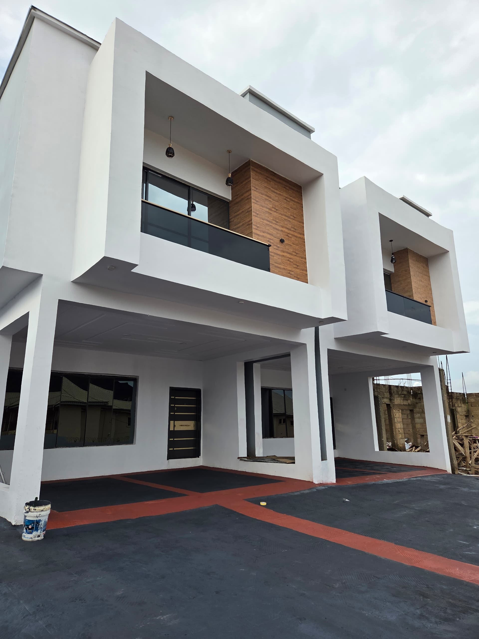 A Three Bedroom Terrace Duplex